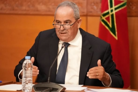 عز الدين المداوي.. تشجيع الكفاءات الوطنية في مجال الذكاء الاصطناعي والتكنولوجيات الصناعية رهان استراتيجي لبناء جامعة المستقبل